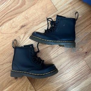 Toddler Girls Doc Marten Boots US 9